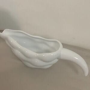 CARROL BOYES NWOT PORCELAIN‎ GRAVY BOAT BOWL